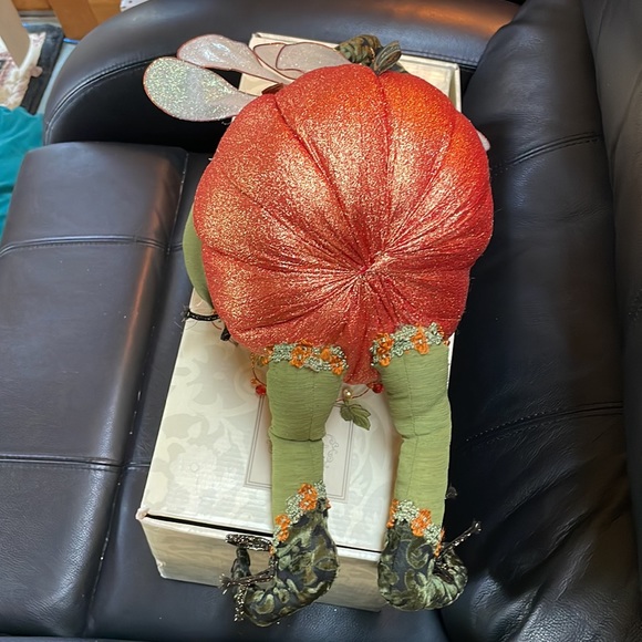 Mark Roberts Pumpkin Pie Fairy Shiny Large - Picture 12 of 16